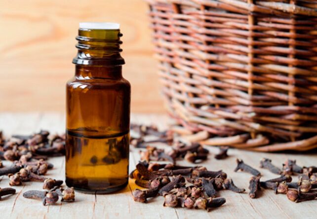 Aromatherapy guide supports clove bud oil